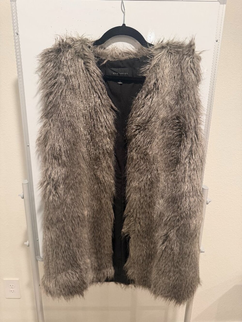 Ann Taylor Gray Faux Fur Vest Size M
